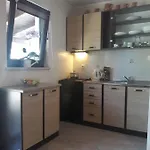 Angela Apartment Zbandaj