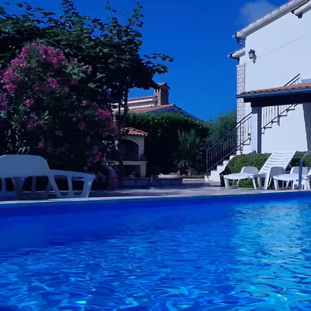 Apartament Angela Žbandaj